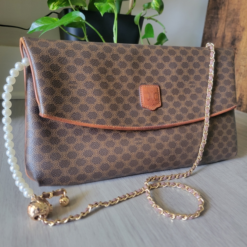 Final✅️ Authentic Celine Brown Monogram Clutch Bag - Picture 1 of 16